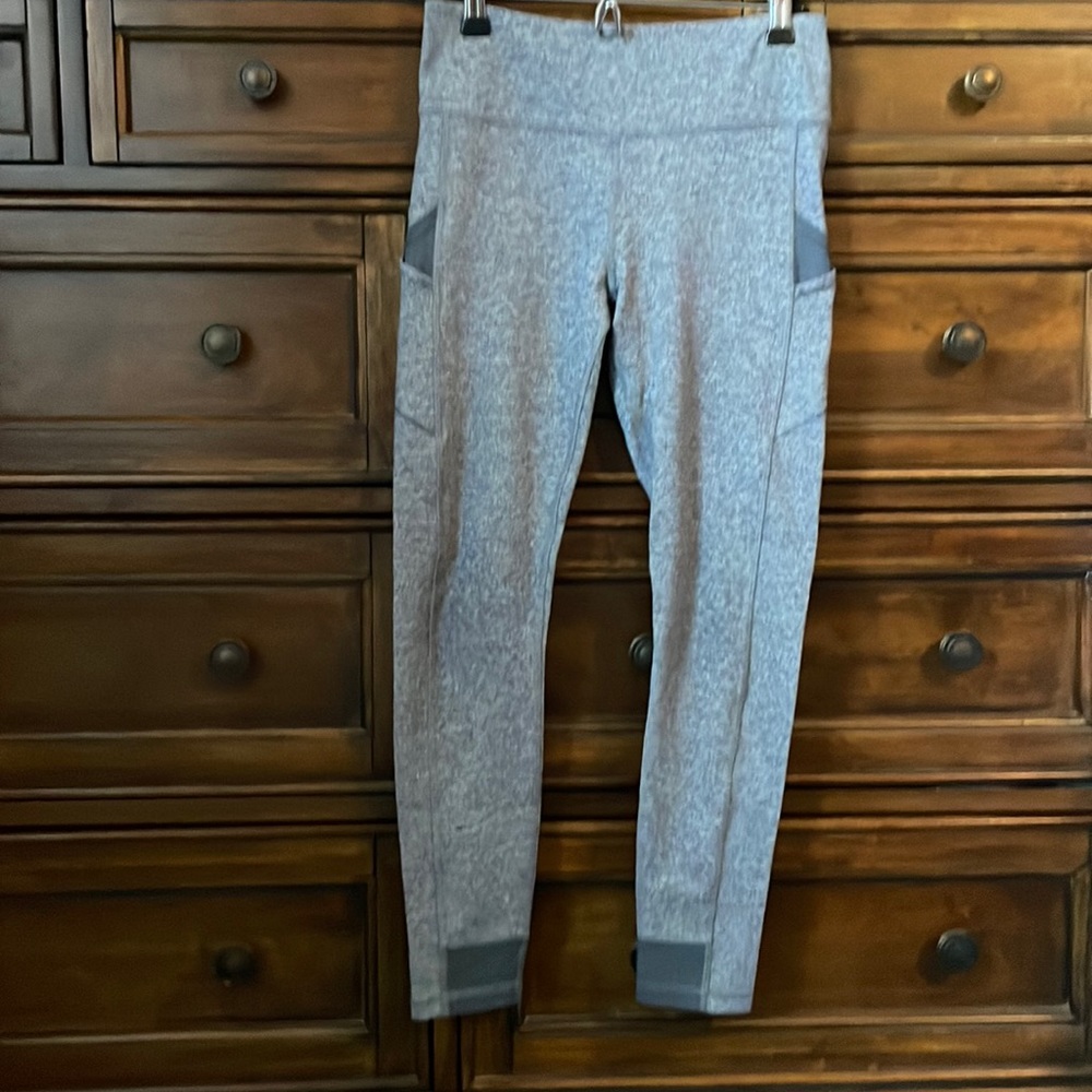EUC Ivivva leggings